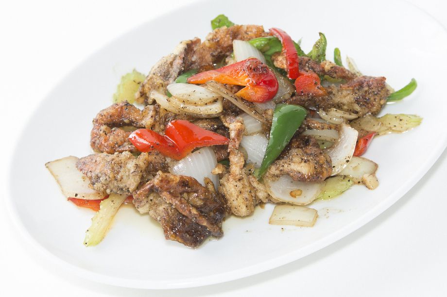 プーニム・パッ・プリック・タイダム（ソフトシェルクラブの黒胡椒炒め）（1,380円）