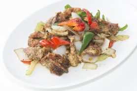 プーニム・パッ・プリック・タイダム（ソフトシェルクラブの黒胡椒炒め）