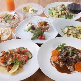 ビストロ料理8品～Un peu de luxe(ちょっと贅沢♪)～コース