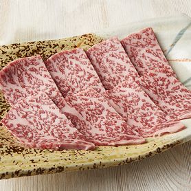 三ツ星黒毛和牛すき焼き風ロース【リブ芯】