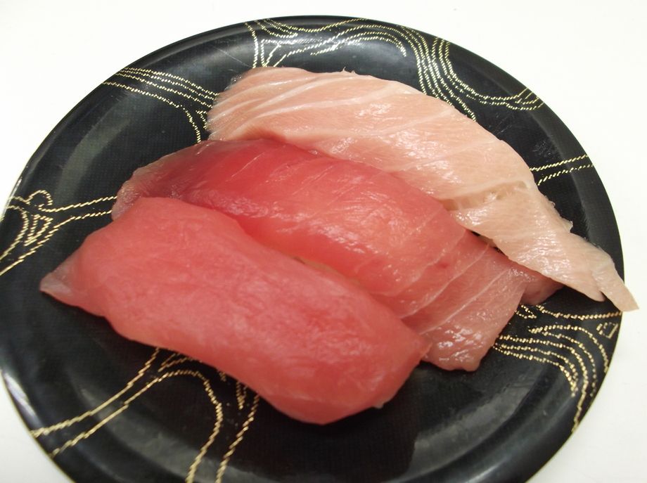 マグロ三昧（800円　(864円)）