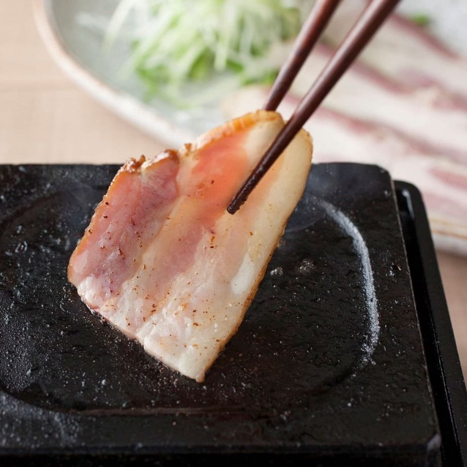 なんとベーコンの溶岩焼