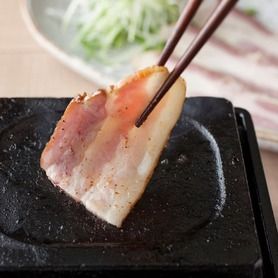 なんとベーコンの溶岩焼