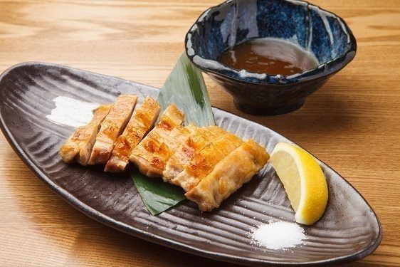 いわい鶏の岩塩焼き