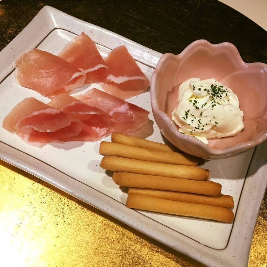 生ハムとクリームチーズ盛りあわせ（ワインイベント用）（500）