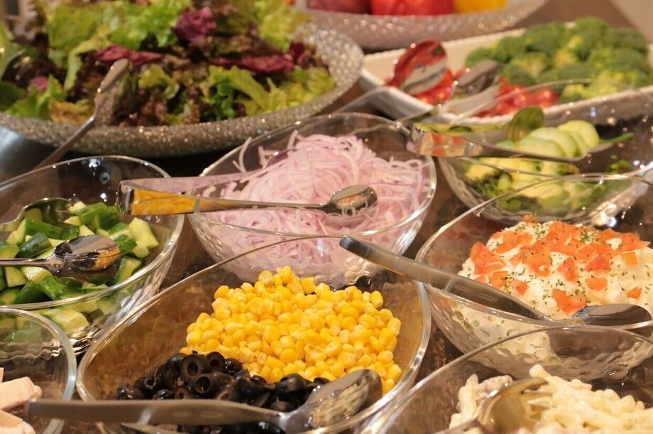 平日ランチサラダバイキング＆1ドリンク付