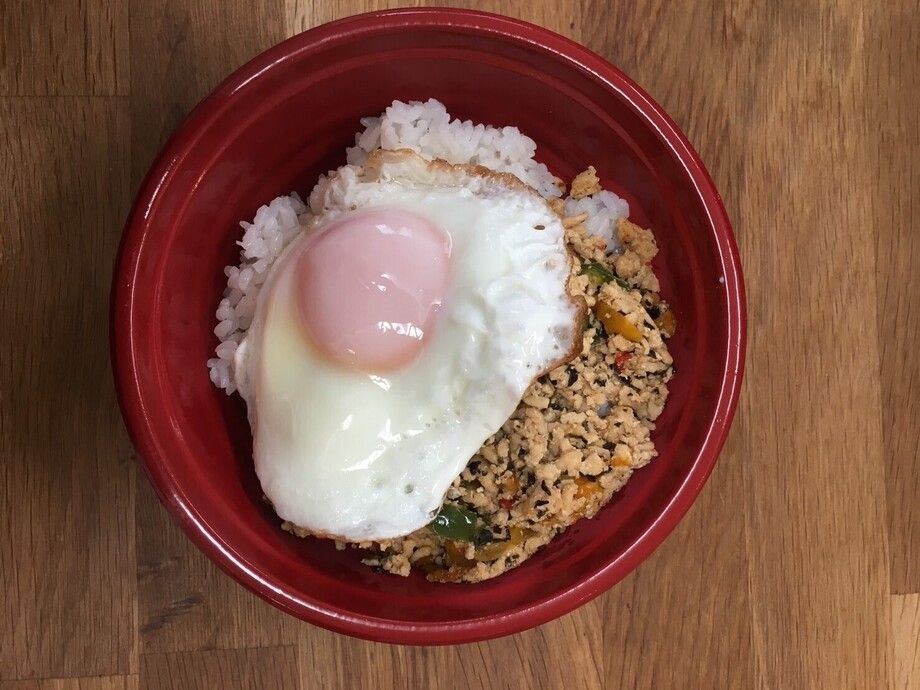 ガパオ丼（お弁当）