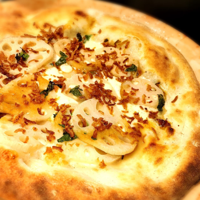 レンコンと豚みそのピザ