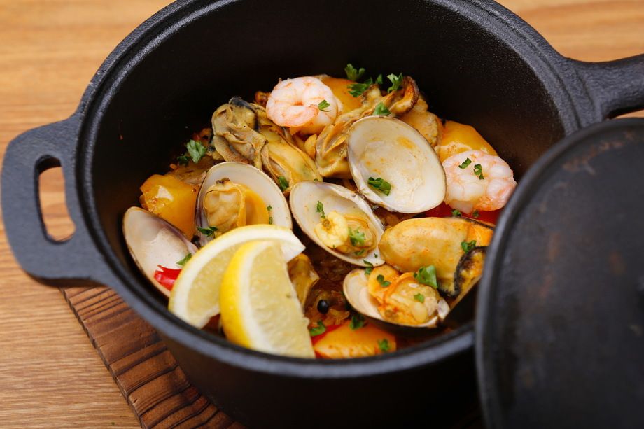 瀬戸内ストーブライス　2人前（1,480円）