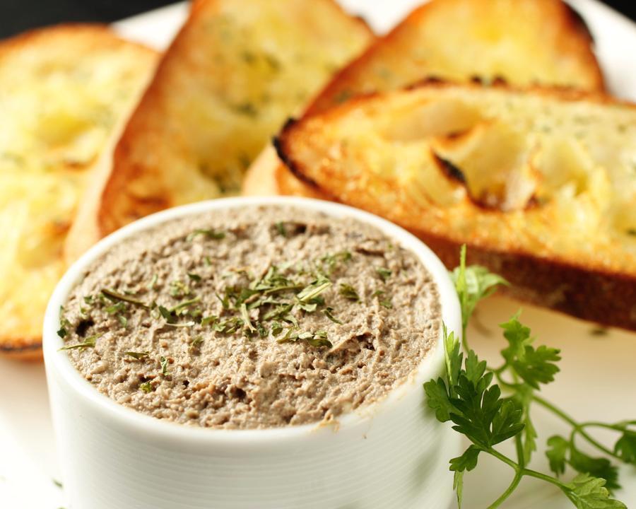 滑らか鶏レバーパテ（580円）