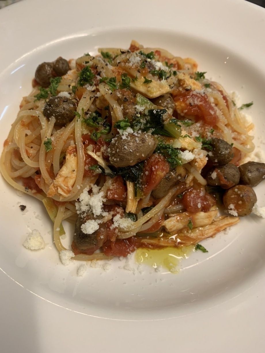 ①チキンとむかごのアンチョビトマト