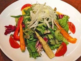 こだわり旬野菜のグリーンサラダ