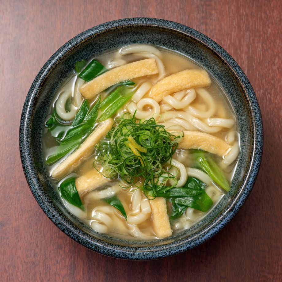 京揚げきつねうどん（800円）