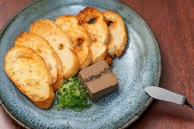 もつ吉の地鶏レバーパテ