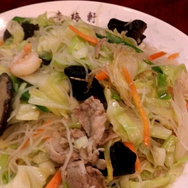 焼きビーフン（700円）