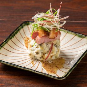 炭焼きベーコンのせポテトサラダ