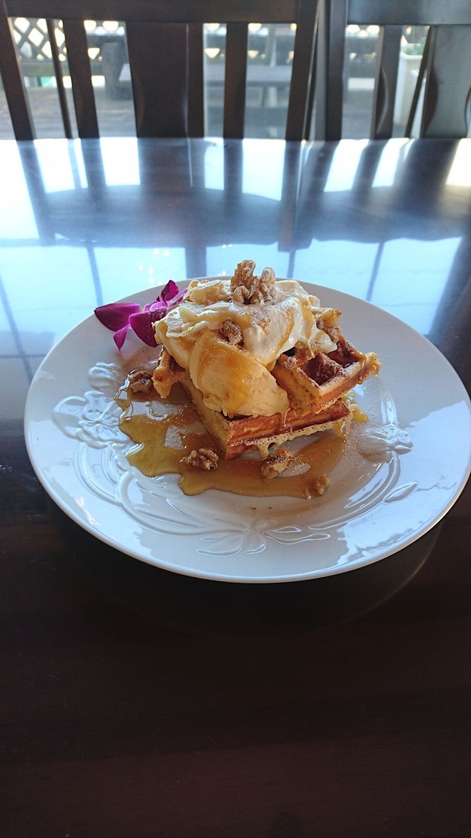 ワッフル　メープルナッツ（850円）