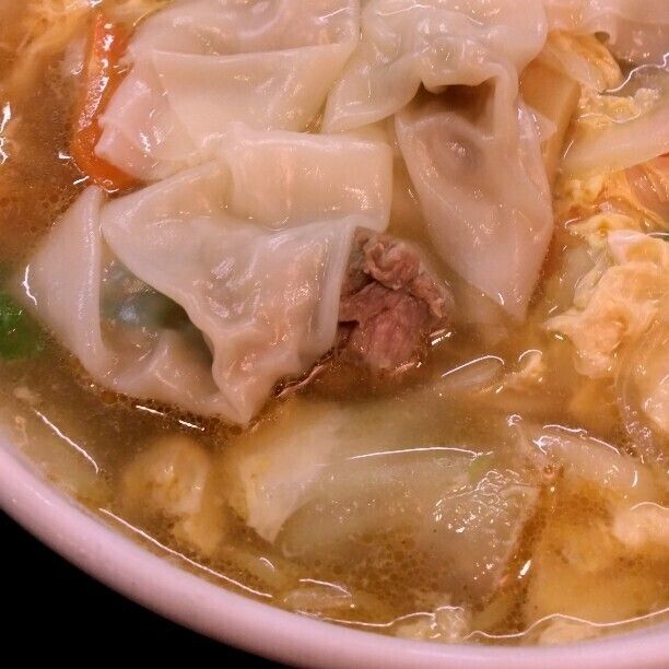 ワンタンめん（650円）