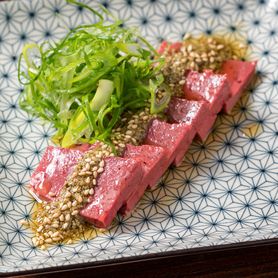 黒毛和牛　低温調理レバー