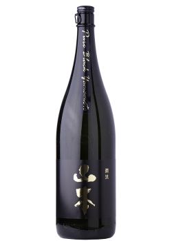 【秋田／純米吟醸】山本 ピュアブラック（半合：640円／一合：1,250円）