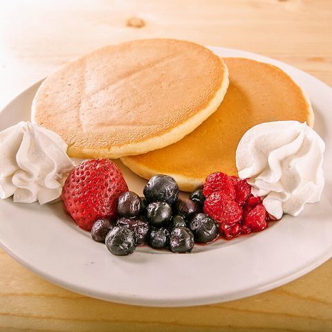 ベリーベリーパンケーキ（550円）