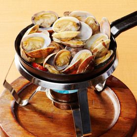 アサリのガーリック白ワイン蒸し