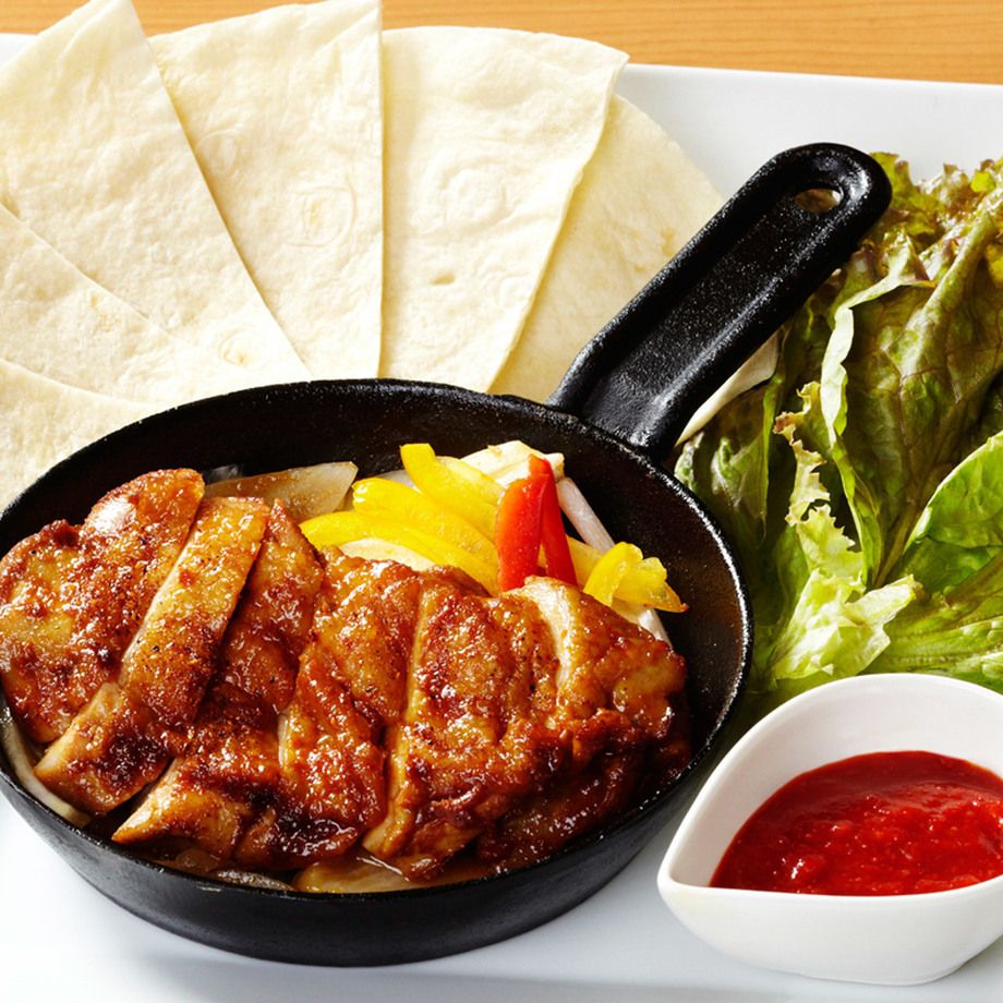 チキンの鉄板焼きファヒータ