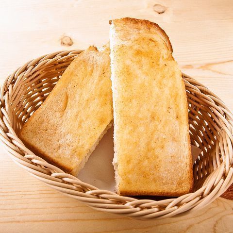 トースト（300円）