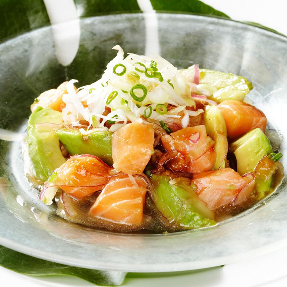 サーモンとアボカドのロミロミ