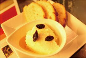 ハニー！チーズ豆腐　バケットを添えて