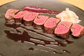 蝦夷鹿もも肉のロースト