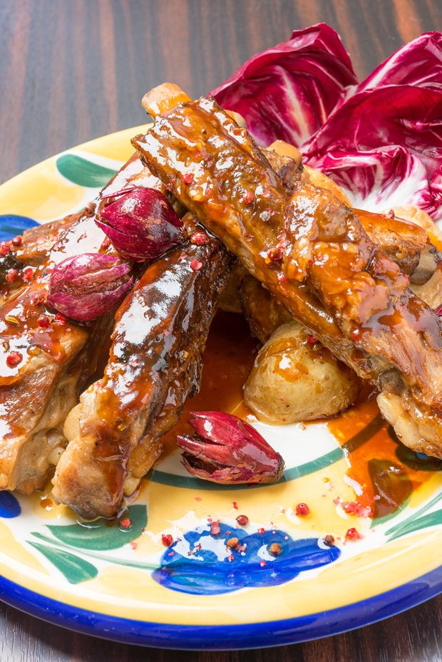 銘柄豚スペアリブのとろとろ焼き　あま辛くてスパイシーなカラブリア風