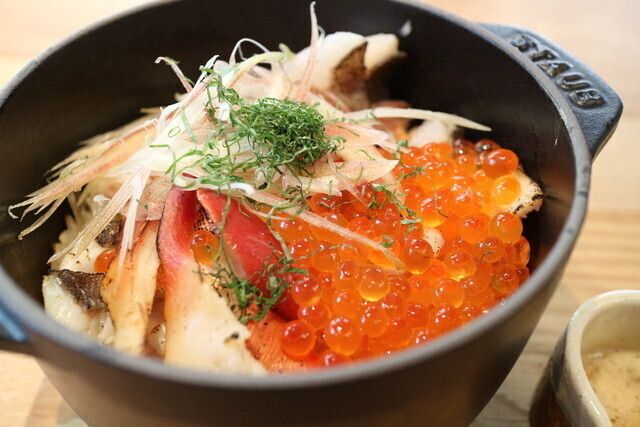 漁師風ストウブ飯