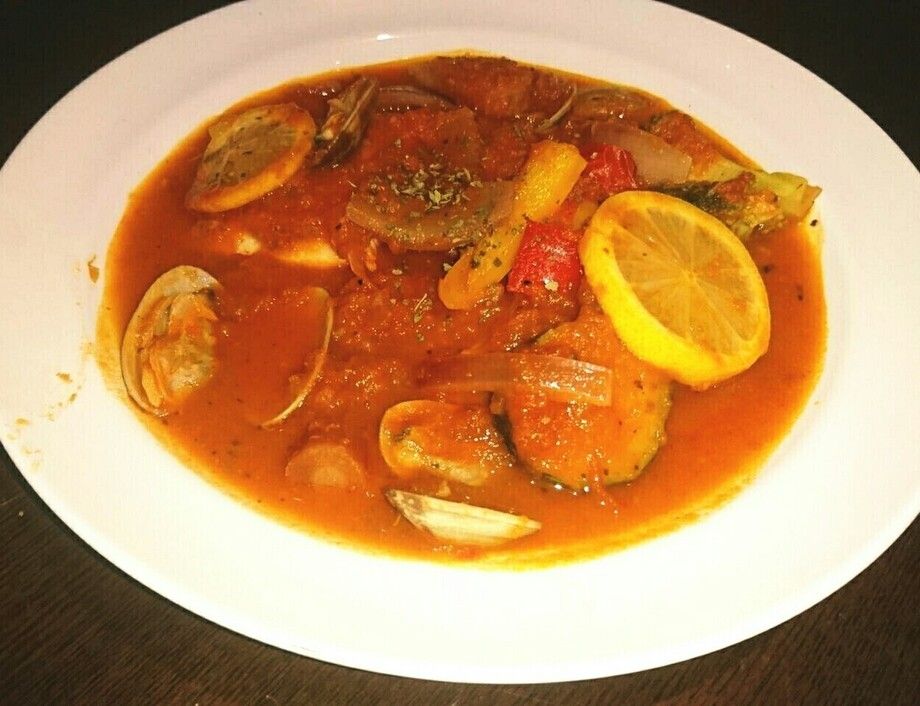 旬の魚とアサリのアクアパッツァ