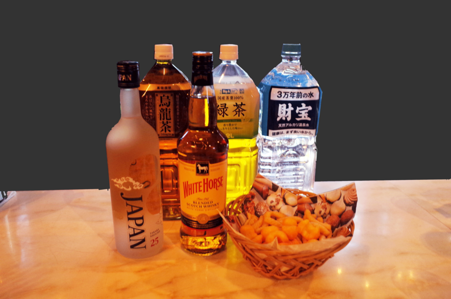 3名様以上、飲み放題・歌い放題コース。（2時間 1人3,500円。延長1時間 1人1,500円）