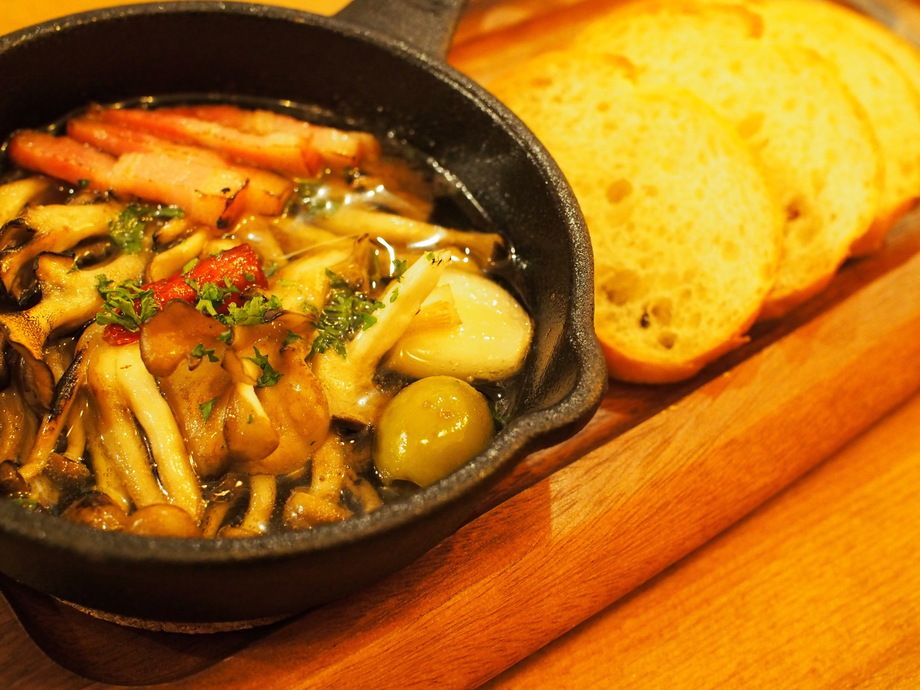 木の子のアヒージョ（780円）