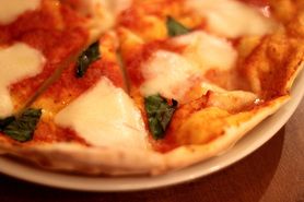 ピッツァ　マルゲリータ