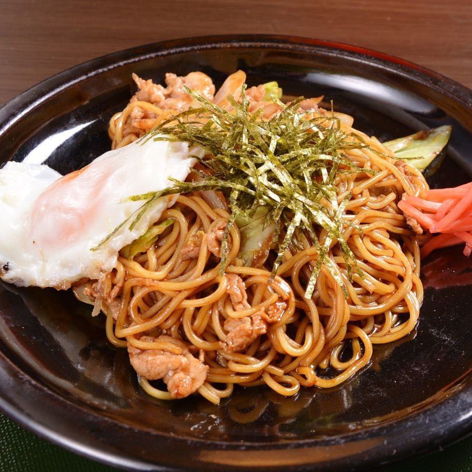 大人気焼きそば（700円）