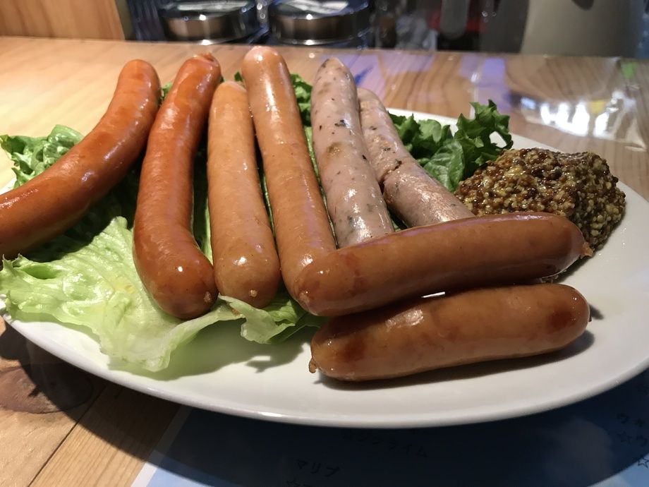 ソーセージ盛り合せ