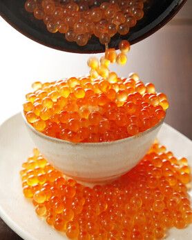 大粒イクラこぼれ飯