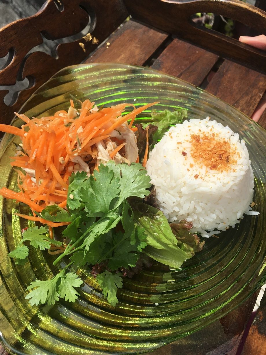 日替わりタイ風サラダ＆ライスセット