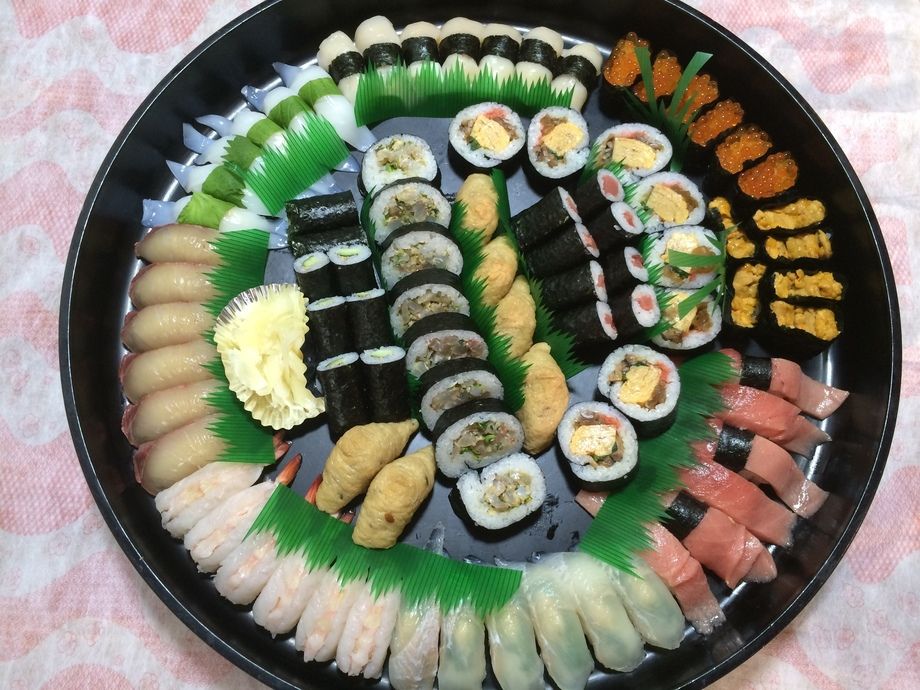 特盛り（二人様5130円　三人様7930円　四人様10530円　五人様13120円　六人様15710円　七人様18680円　）