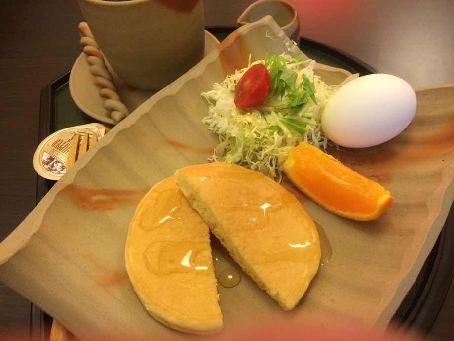 モーニングEセット（パンケーキ）（380円（ドリンク限定有））