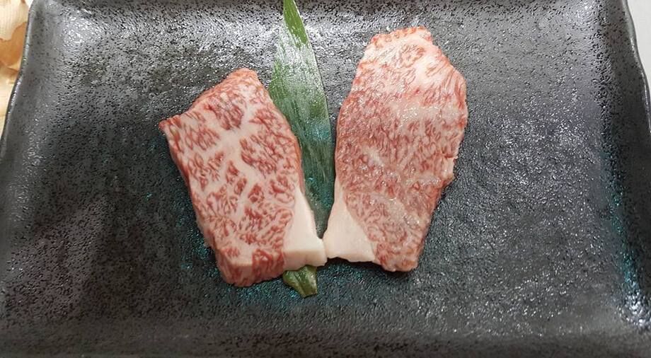 A4-A5ランク〜ホルモン　各種（80円〜360円）