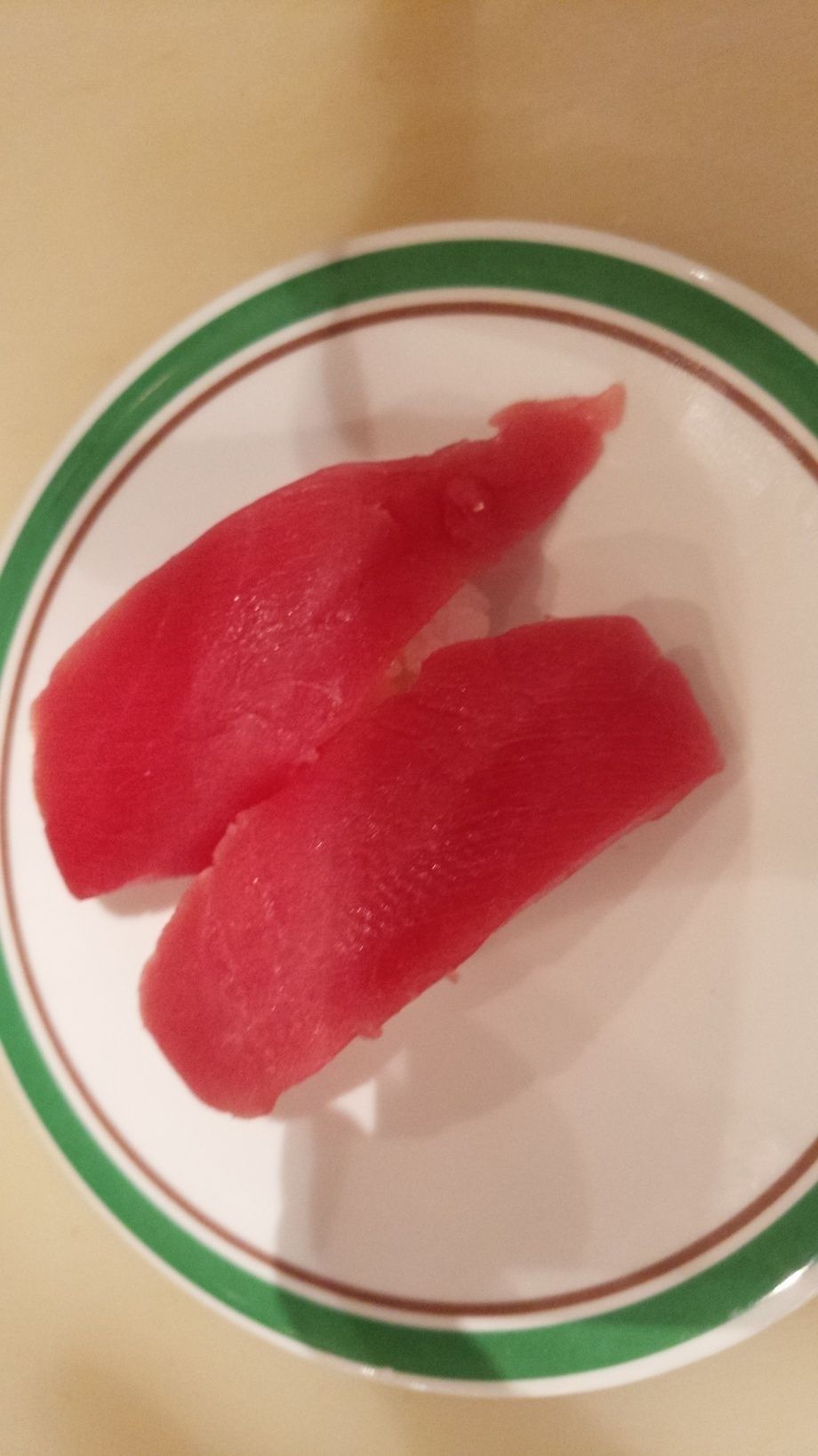 伊達マグロ　　　　(赤身)（350円(374円)）