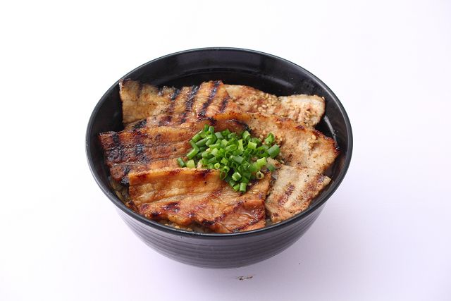 ハーフ＆ハーフ（肉並盛り）