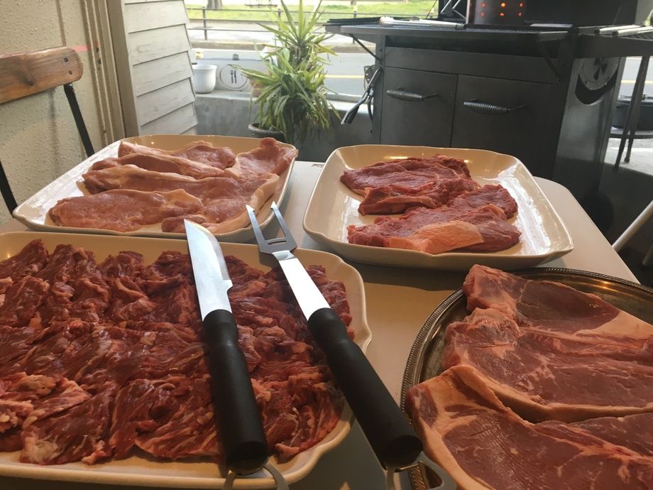 塊肉バーベキューコース6,000円→ 5,000 飲み放題付き 6名より（ 5,000円）