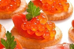 いくらとサーモンの出汁醤油漬け