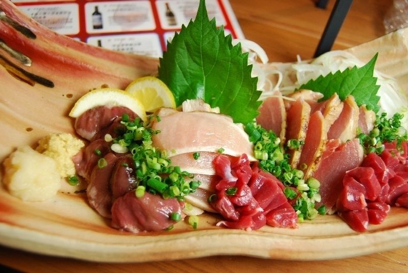 大山鶏の鶏刺し（580）