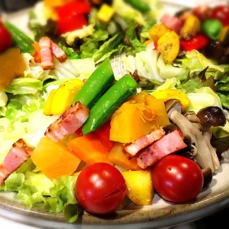 1日分の野菜が多分取れるサラダ（500）